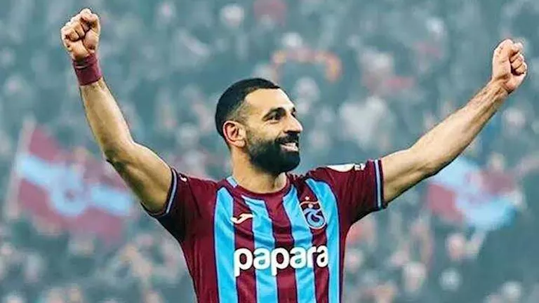 تقارير: رئيس طرابزون يتحرك لترتيب لقاء محمد صلاح وأردوغان في القصر الرئاسي